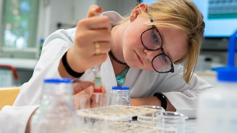 Sommarkurs för ungdomar